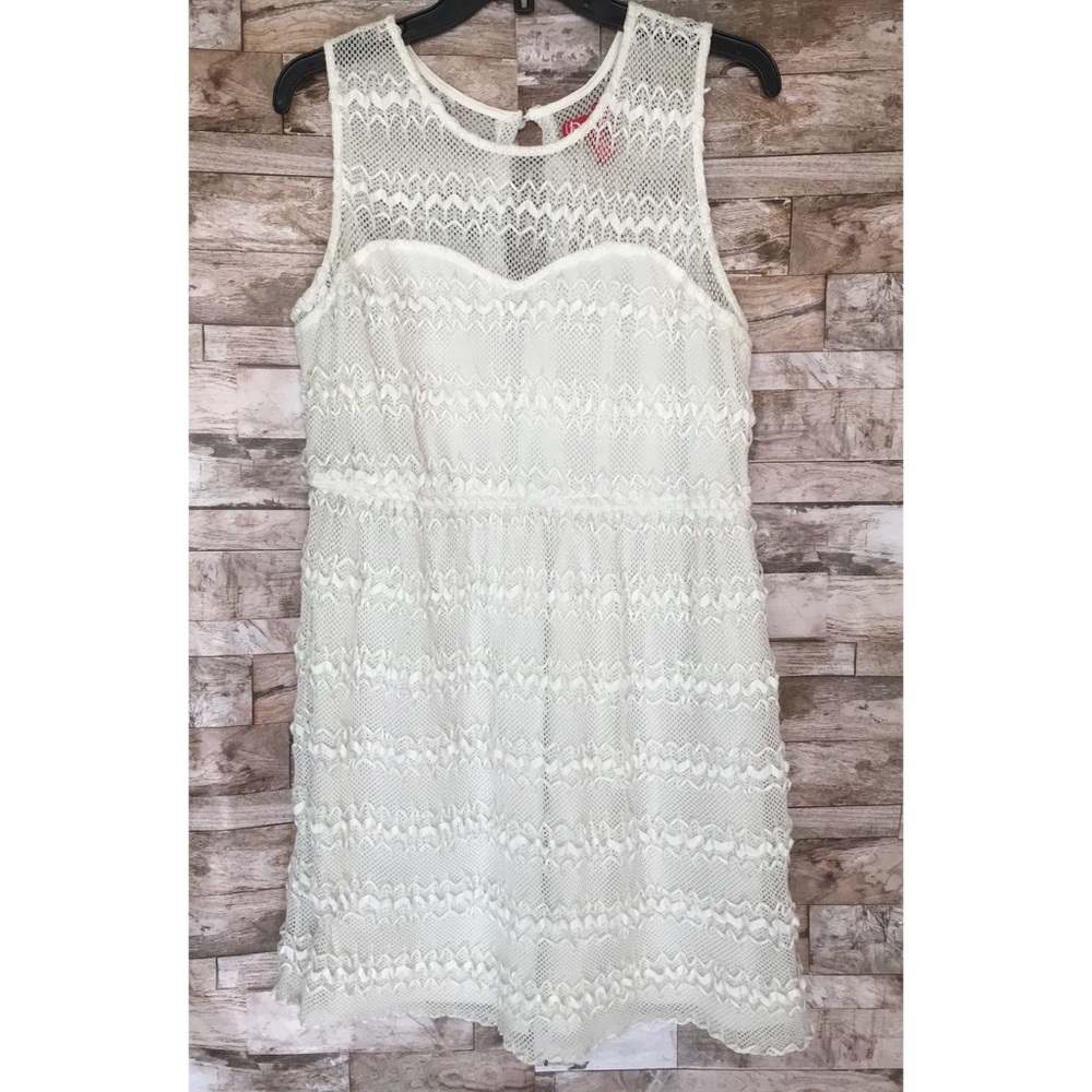 Ultra Pink White Sleeveless White Dress Sz. XL